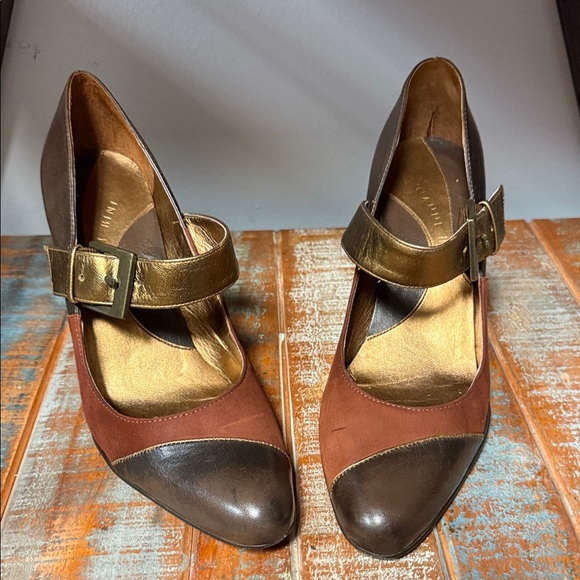 Gianni Bini Bronze and Gold Heels - Picture 4 of 10